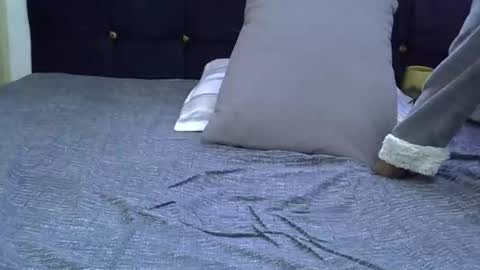 thick pretty online show from September 25, 5:36 am