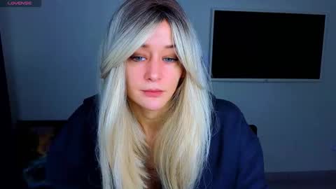 thief_of_hearts_ online show from October 26, 9:25 pm