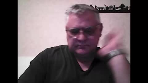 Thierrysymp online show from November 4, 4:52 pm