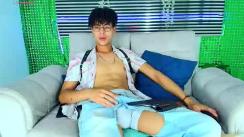 Thiago Saenzz online show from March 23, 2:38 am