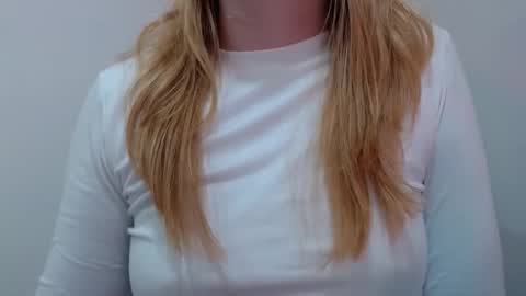 sara online show from October 17, 2:37 am