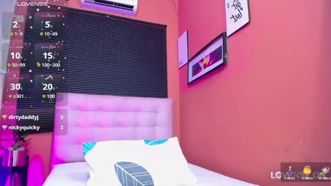 Eva  online show from February 25, 8:32 pm