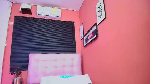 Eva  online show from February 8, 12:06 am