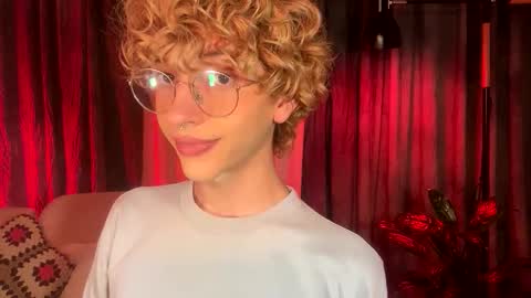 Damiano online show from May 7, 9:54 pm