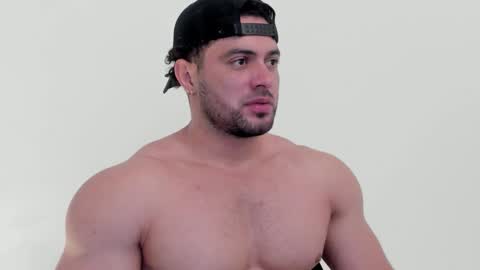 Thomas Brandon online show from November 14, 5:09 am