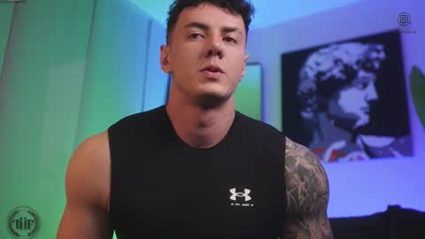 Thomas Falcon online show from December 15, 11:01 pm