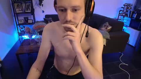 Thomas online show from June 15, 10:46 pm