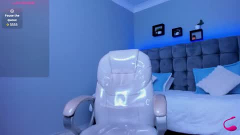 Thomas online show from November 27, 12:57 pm