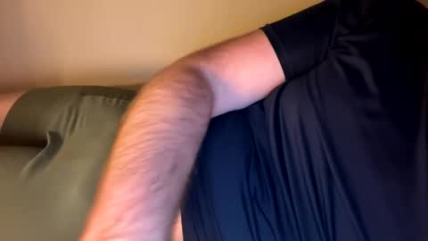 thomasl63393 online show from March 26, 6:08 am