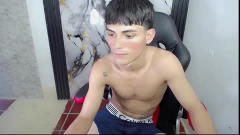 Thomas online show from November 27, 2:08 am