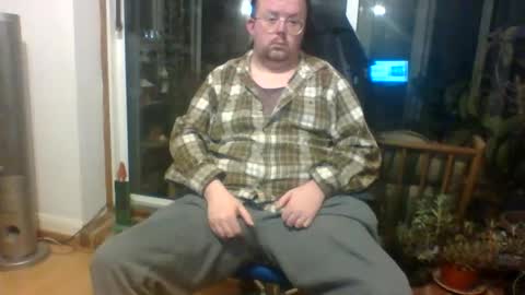 Thomsam88 check out my bio for loads of hot videos mmmmmmmmmm online show from December 4, 2:22 am