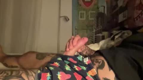 Snapshot of throatface_killah chatting on October 1, 9:57 pm throatface_killah online show from October 1, 9:57 pm