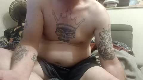 thugaphone online show from April 26, 5:10 pm