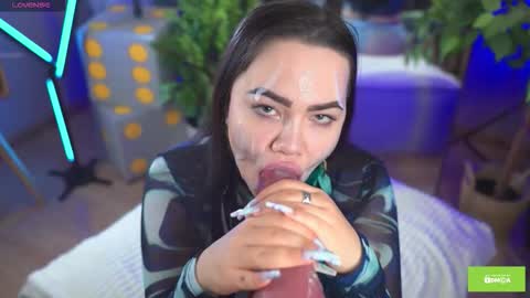 Brittney online show from December 1, 8:34 am