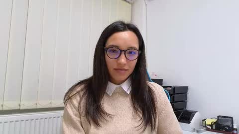 tia_j online show from February 16, 7:23 pm