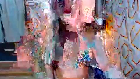 tiarrafoxs online show from April 30, 6:18 am