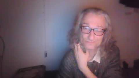 tiddles12345 online show from April 21, 12:25 am