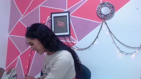 tifany_adamss online show from December 2, 9:24 pm