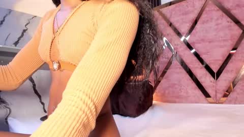 Tifanny online show from February 6, 7:05 pm