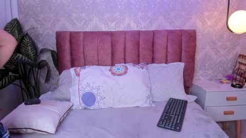 Tiffany Becker online show from January 30, 2:06 am