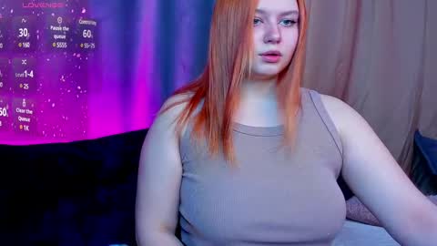 tiffany_chavezz online show from March 10, 8:06 am