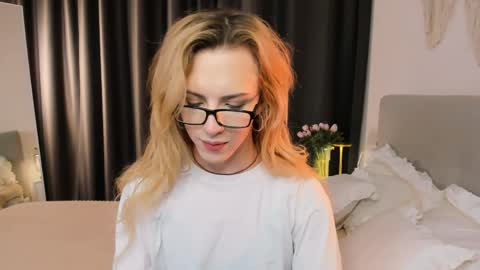 Tiffany online show from March 22, 3:38 pm