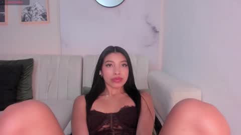 tiffany_low online show from December 13, 7:53 pm