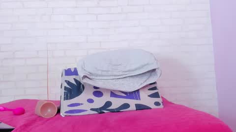 tiffany_mendez online show from February 26, 5:42 pm