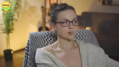 tiffanyriox online show from January 16, 1:03 am