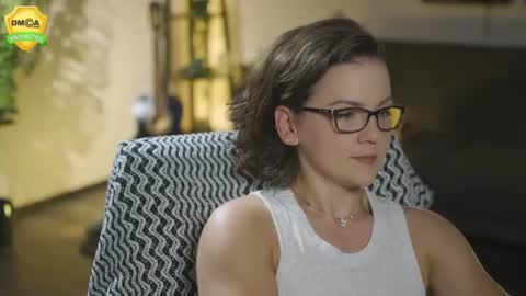 tiffanyriox online show from July 30, 1:50 am