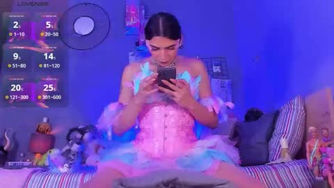                online show from October 30, 9:10 am