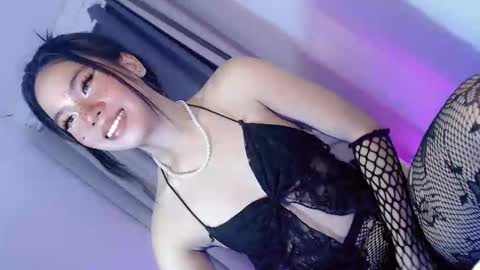 Snapshot of tight_elliana chatting on September 23, 10:42 am tight_elliana online show from September 23, 10:42 am