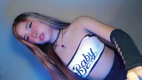 tight_elliana online show from February 17, 10:31 pm