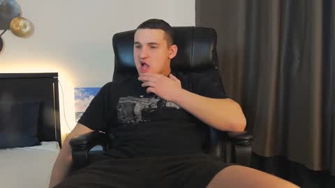 ask me online show from February 3, 1:09 am