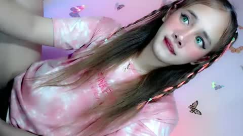 Snapshot of timea_slut69xx chatting on January 28, 8:04 am Happy Birthday To Me online show from January 28, 8:04 am