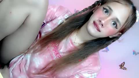 Snapshot of timea_slut69xx chatting on January 16, 9:19 pm Happy Birthday To Me online show from January 16, 9:19 pm
