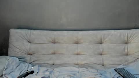 wanna play bareback uncut colombian couple new twink bbk online show from April 25, 4:47 am