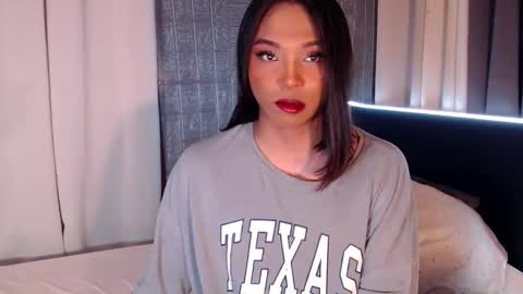 Snapshot of tina_allure chatting on September 30, 9:31 am Tina online show from September 30, 9:31 am