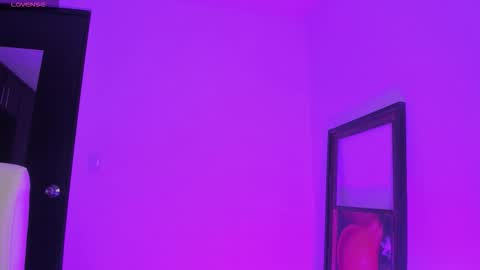 Tina  online show from February 4, 9:02 am