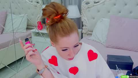 Tina online show from February 4, 8:29 am