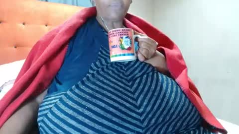 tinagiant online show from December 4, 4:01 am