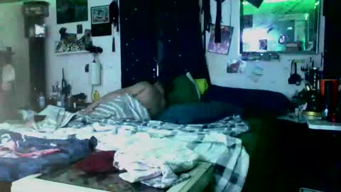 Snapshot of tinalover4u2 chatting on October 20, 10:48 pm tinalover4u2 online show from October 20, 10:48 pm