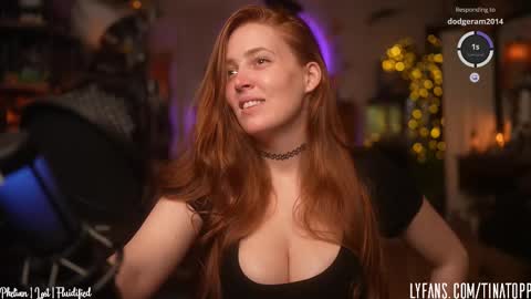 Snapshot of tinatopp chatting on October 12, 2:15 am Tina - online show from October 12, 2:15 am