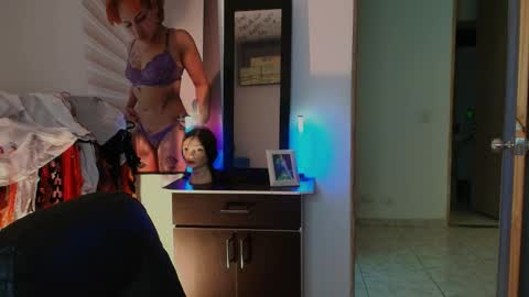 I AM BELLA  ----------- follow my  IG  TINNS 69 online show from February 17, 1:37 am