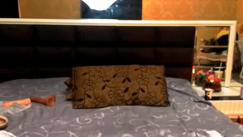 Snapshot of tinnymillie chatting on October 20, 6:57 pm Millie online show from October 20, 6:57 pm