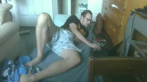titlovercums online show from June 8, 11:11 am
