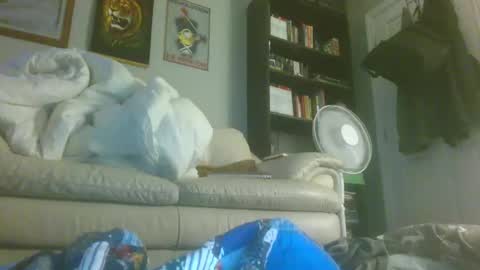 titlovercums online show from May 18, 9:26 am