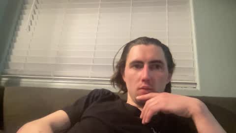 tlayne410 online show from March 2, 8:38 am