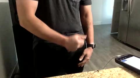 Snapshot of tnich28 chatting on October 14, 11:30 pm tnich28 online show from October 14, 11:30 pm