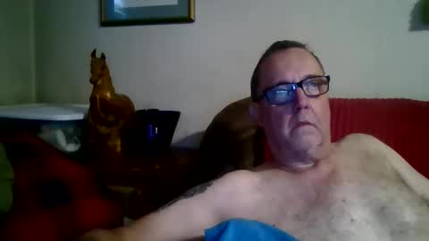 Vols online show from April 20, 11:30 pm